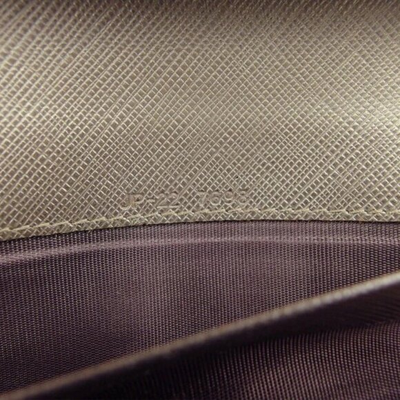 Salvatore Ferragamo Long wallet with long wallet USED - Picture 11 of 11